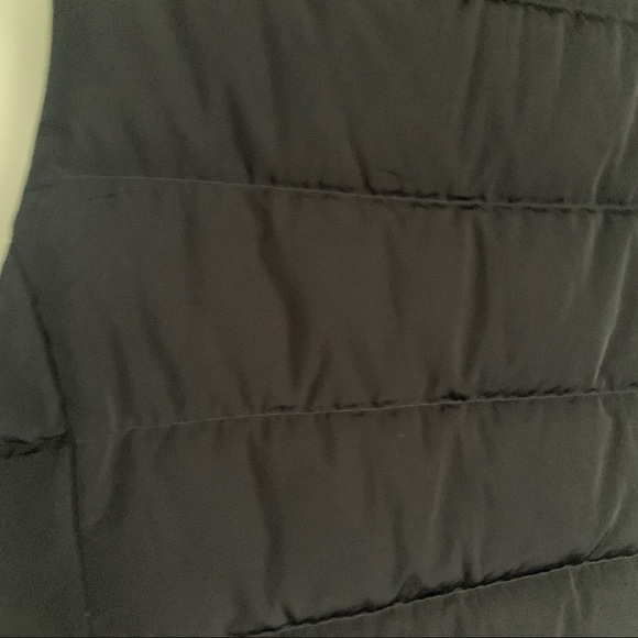 Talbots Navy Puffer Vest - Picture 11 of 16